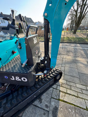 J&O Minibagger KV 12 - Kolbenpumpe und Mehrwegeventil -2 Zylinder Kubota Motor