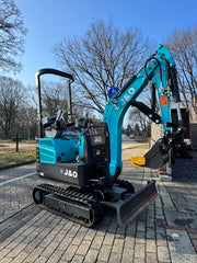 J&O Minibagger KV 12 - Kolbenpumpe und Mehrwegeventil -2 Zylinder Kubota Motor