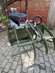 J&O  Krokodilgebiss für Kompaktlader Radlader Hoflader  KW 480 SL 380