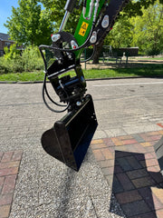 J&O Minibagger Bagger Powertilt