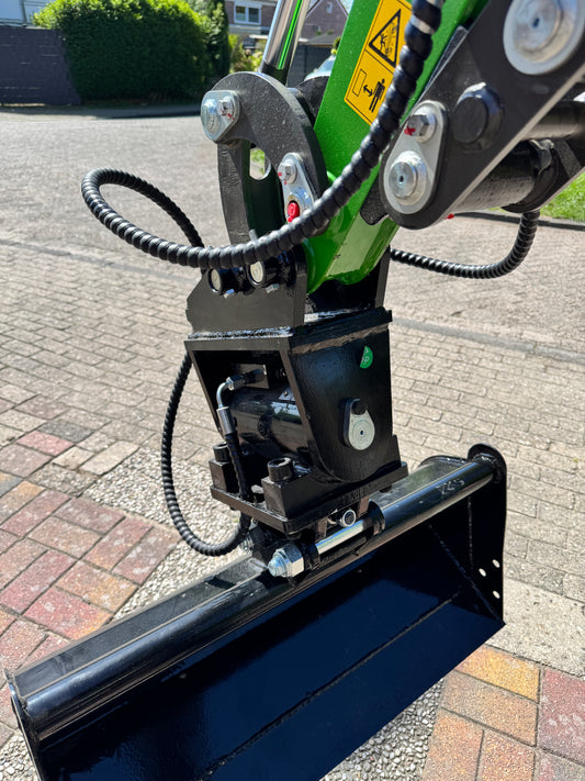 J&O Minibagger Bagger Powertilt
